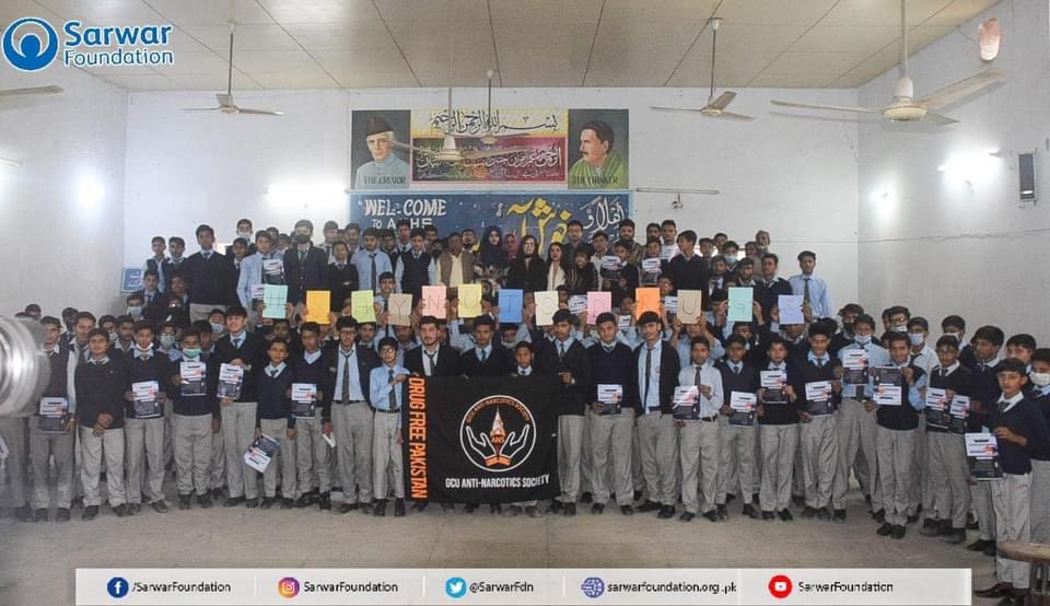 gcuans's tweet photo. On 13th December 2021, Anti-Narcotics Society in collaboration with Sarwar Foundation executed the outreach activity through drug awareness seminar held at two different Government Schools of Shahkot, Nankana. https://t.co/LH7BuanIhc