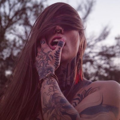 Been a long time since I switched it up. My hair isn’t blonde anymore so it’s gotta go. #NewProfilePic