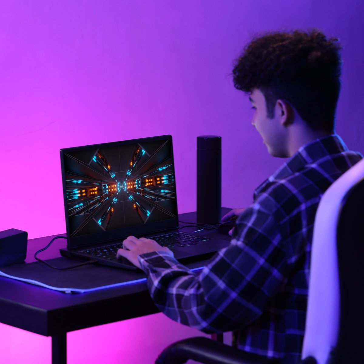 Intel_Indonesia's tweet photo. Pengen upgrade experience gaming biar lebih gahar dan smooth?
Pas bgt! Upgrade laptop gaming andalan dgn SSD 500GB* yg bisa kamu dapetin GRATIS hanya dengan berbelanja di official store Intel Gaming di Tokopedia!
Cek di: https://t.co/hlIBdVMtVD
#BuildUpYourGame
#GameWithIntel https://t.co/1h9QR9Quc1