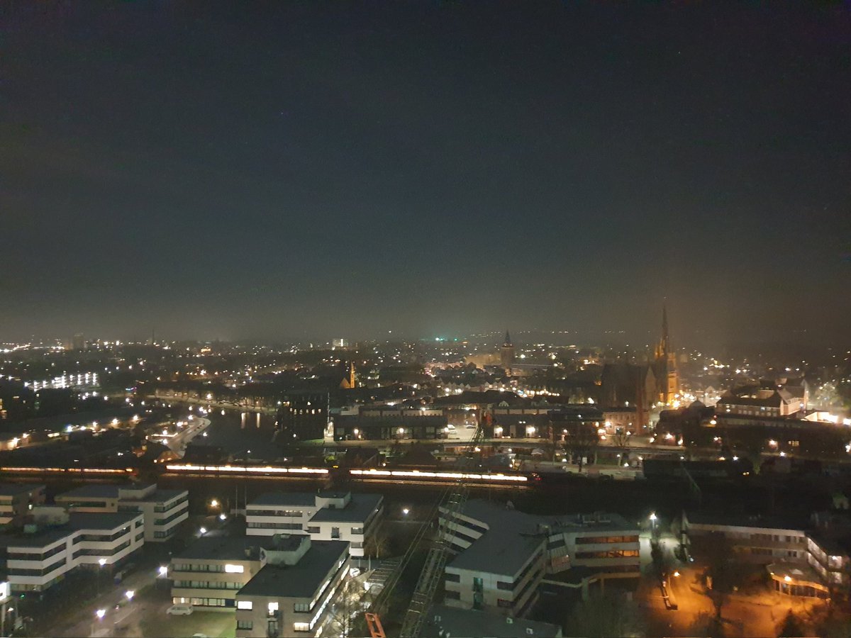 GeurtRoekel's tweet photo. Goedemorgen, Brrr koud hΓ© ππ
#dehouttuin #Woerden #bamwonen @Talpaweer @BuienRadarNL @helgavanleur @weeronline @Weerplaza @AD_GroeneHart https://t.co/6kYwn8rzr4