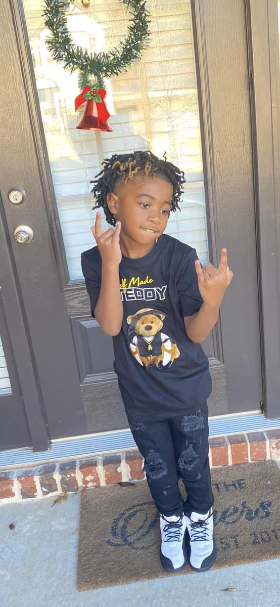 kiztrn's tweet photo. Happy birthday to my baby boy turning 7 love you to pieces ❤️❤️🥰🥰 https://t.co/t6JpeNUL33