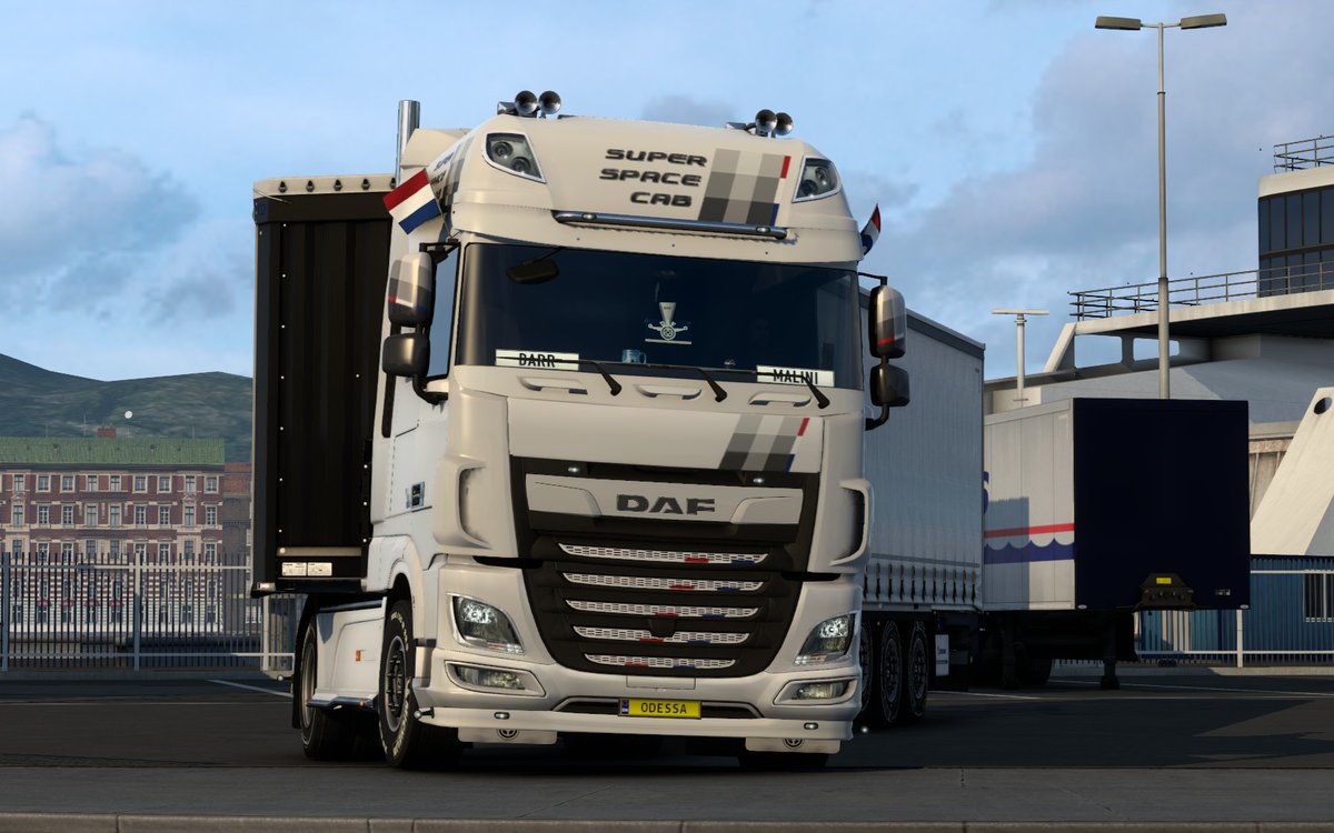 BRmalini's tweet photo. @SCSsoftware #DAFDrive @DAFTrucksNV #RideDAF
@MichelinTruckUK https://t.co/rpRJ4WU4V9