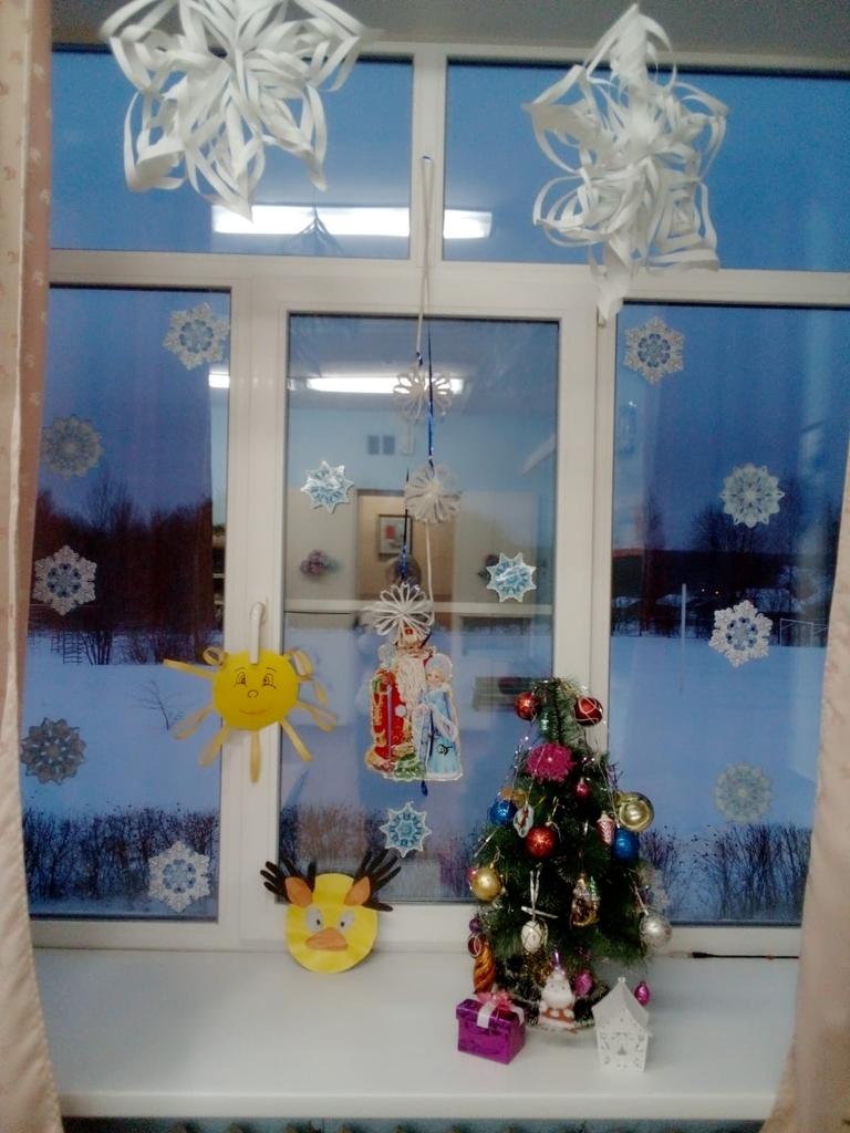 Wiktor2177's tweet photo. #Новогодниеокна https://t.co/aBVNVsxpLq