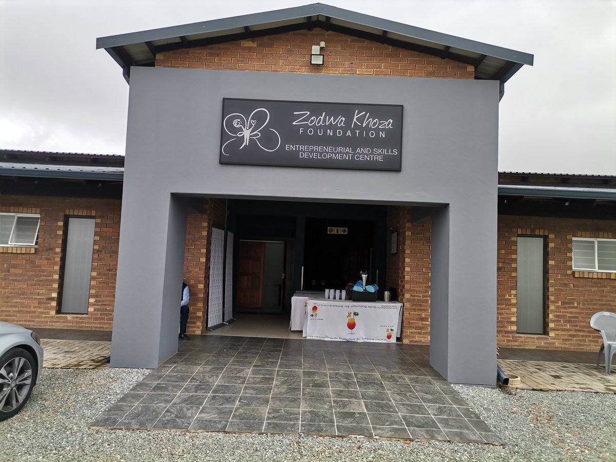 IM_Ramushu's tweet photo. Zodwa Khosa Foundation's project was a success❄️🧊 #BrothersInStyle 🍻 https://t.co/Qsi9MNzTbm