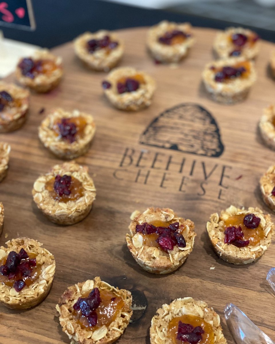 beehivecheese's tweet photo. A last minute recipe idea for your holiday celebration… little teahive tarts! Perfect for a tartcuterie board. You can find the recipe here: https://t.co/iPeJkpRLks
#makingfriendswithcheese #makingholidayswithcheese #tart #tarts #teahive https://t.co/h2NS6l8QGB