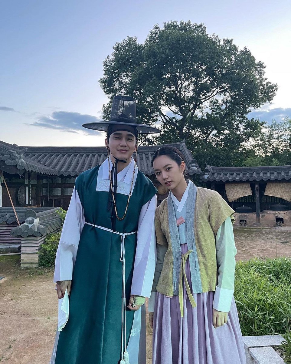 yooS1993817's tweet photo. #KBS #월화드라마
#꽃피면달생각하고 
#꽃달 #이혜리 #변우석 #KBS드라마 #KBSdrama
#花が咲けば月を想い
#hyeri 
#WhenFlowersBloomIThinkOfTheMoon
#유승호   #ユスンホ #ユ・スンホ
#YooSeungHo   #兪承豪 
#남영  #ナムヨン  #南岭  #namyoung

https://t.co/lLURfkaeFo https://t.co/vt158LV7w9