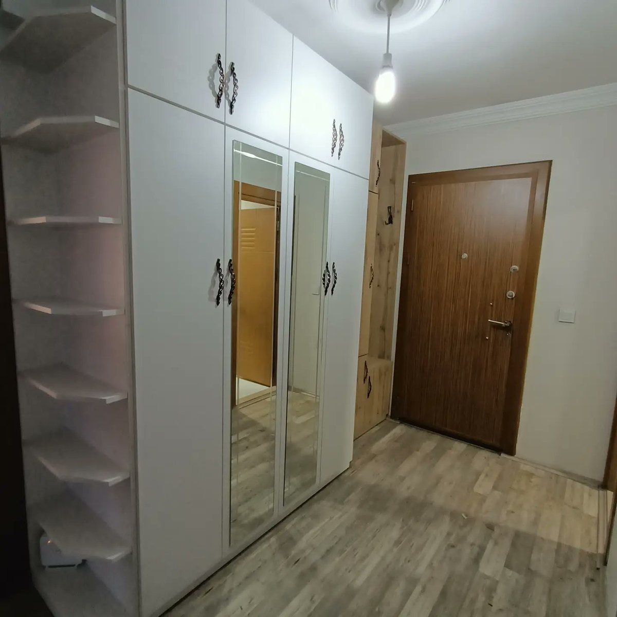 VeMobilya's tweet photo. 250*270 Vestiyer ve Orta Sehba Hayırlı Olsun 💯 https://t.co/GDPXm2a5YV