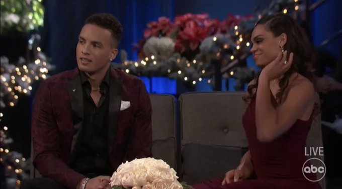 Migelos3's tweet photo. The accidental matching #TheBachelorette https://t.co/PWtSJZJsVr