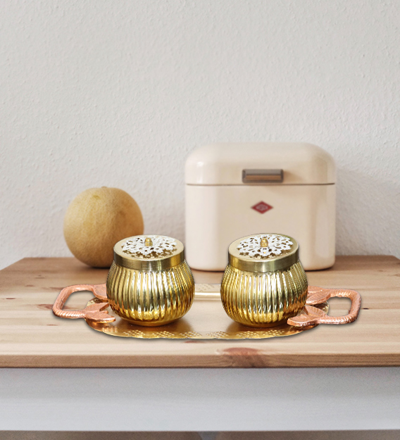 Zuriac2's tweet photo. This impactful collection of #tableware, with a unique design, is ready to be a grace of your dining #table. Serve your guests in a classy manner using these incredible metal products. #Buy_tableware_products from Zuriac now.
#zuriac #tableware #vintagetableware #tablewareproduct https://t.co/RwRMgO6bEl
