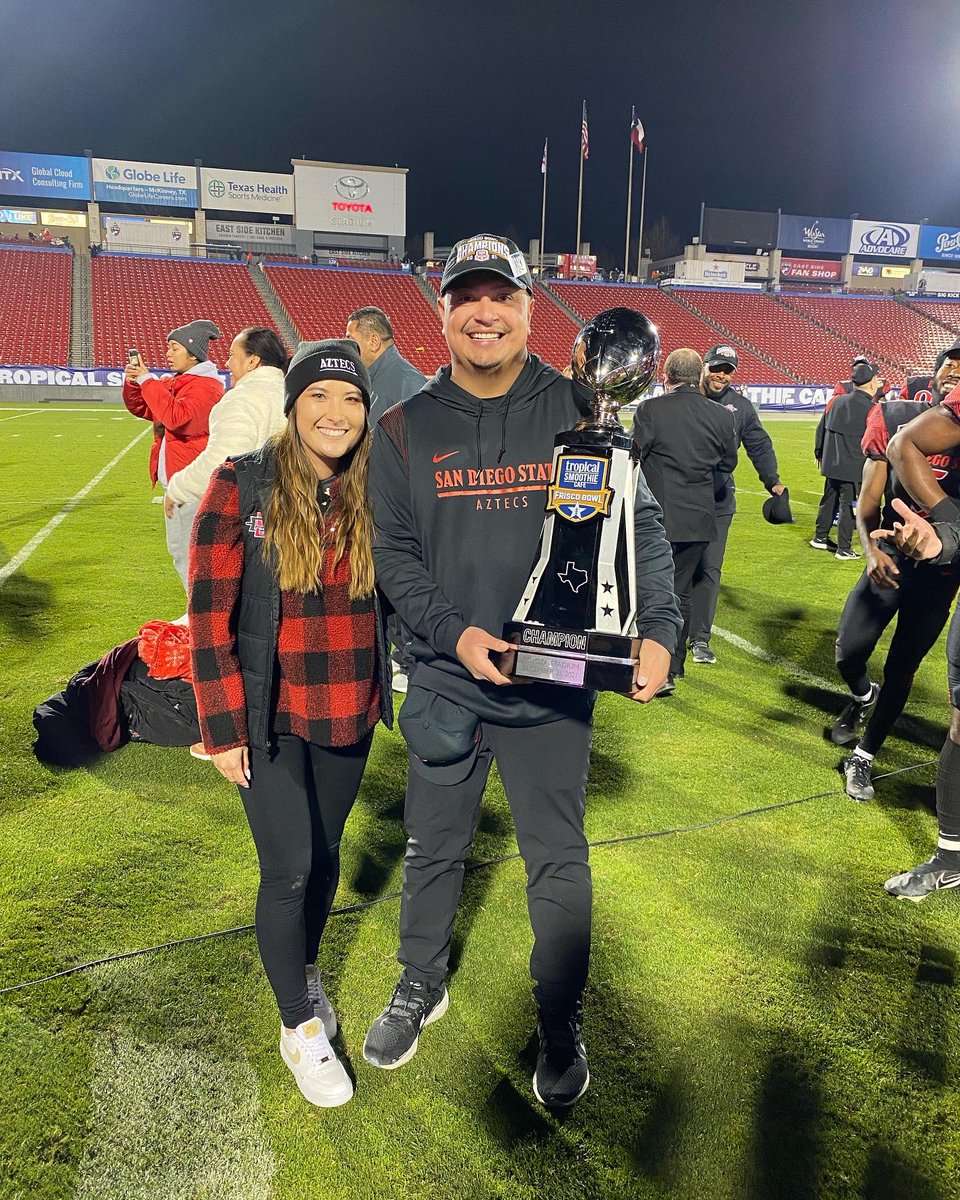 rubenpena_2's tweet photo. CHAMPS! @FriscoBowlGame https://t.co/E5YpoPf6zg
