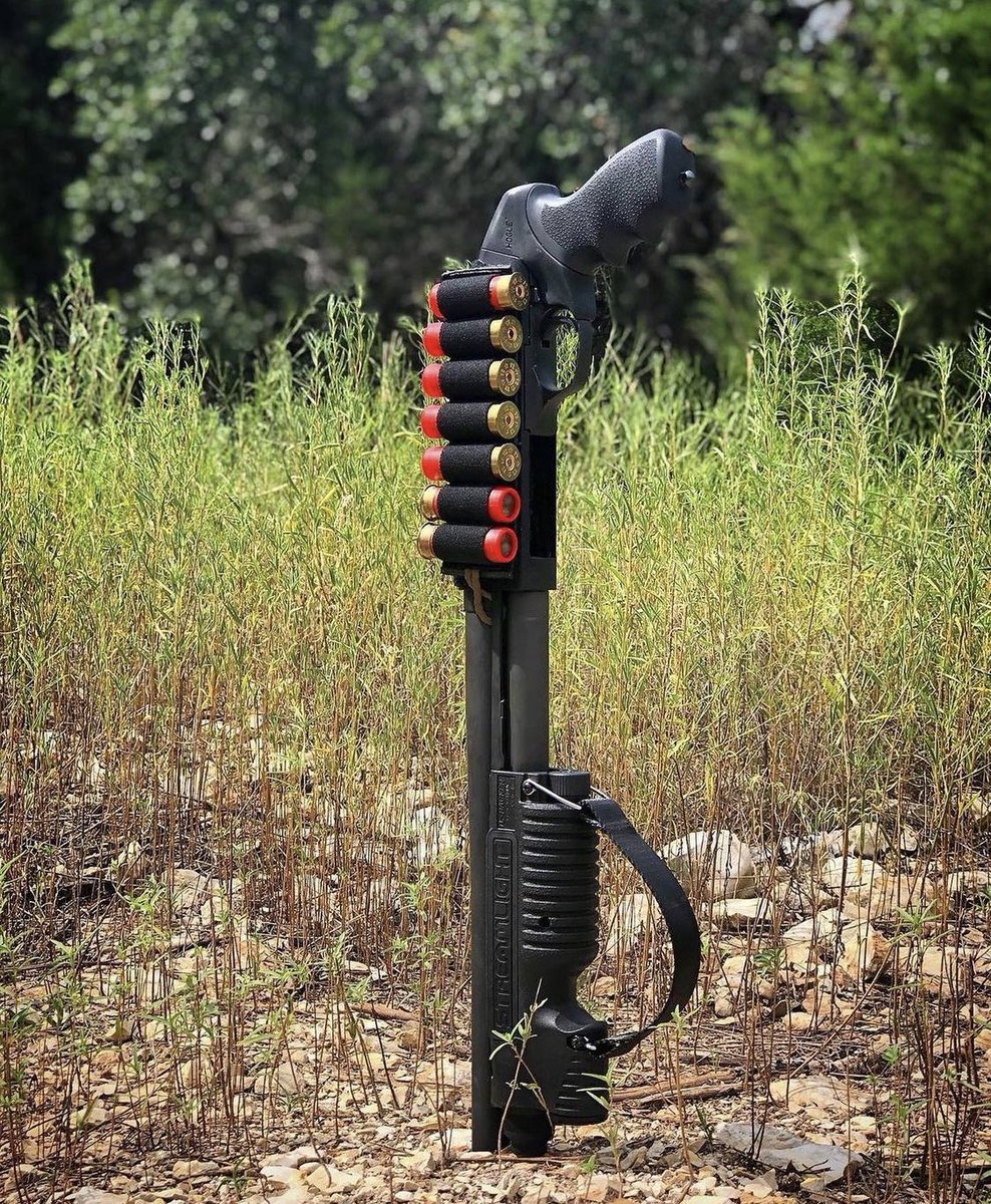 Mossberg tweet media