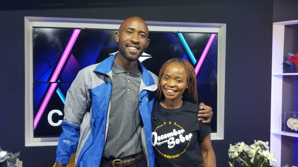diamondtvzambia's tweet photo. If you ever had problems carrying a child yourself, would you be open to surrogacy (an arrangement where a woman agrees to carry a pregnancy for someone else)?

Look out for your comments on the #DiamondConnection at 12:10 today.

We'll also finally catch up with Chris Epic Arts https://t.co/kyI4ZCjCXk