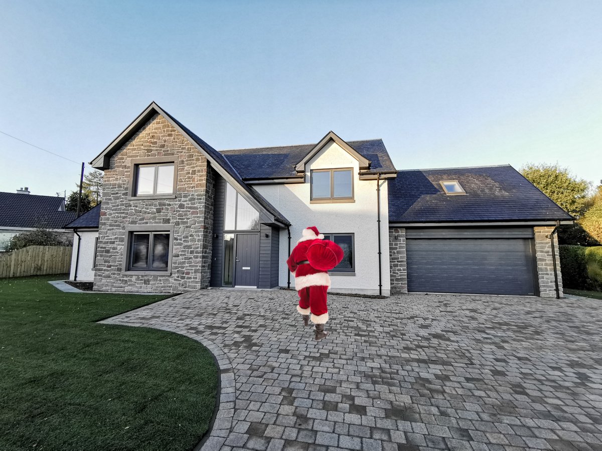 SGHomesltd's tweet photo. Stephen Gardiner Homes Ltd would like to wish all of our friends and clients and subcontractors a Very Merry Christmas. 

Our office will close today at 12pm and we will be back to work on Thursday 6th January.

All the best for the new year ahead!! https://t.co/ghBwreeFhE