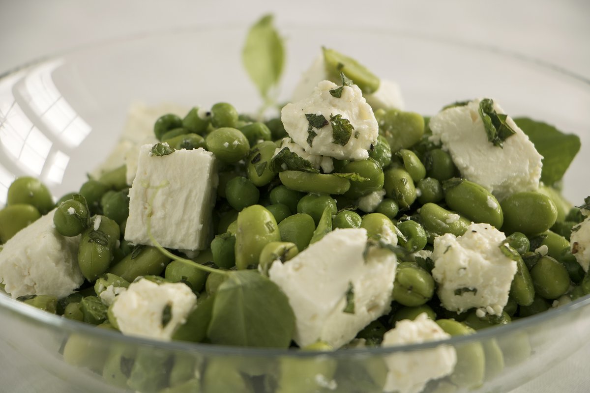 We supply an excellent plant-based selection, which excels in product performance and is made from the very best ethically sourced ingredients. Customers can now choose from delicious ‘cheddar’, ‘gouda’, ‘feta’ and 'halloumi’ cheese alternatives to name just a few.