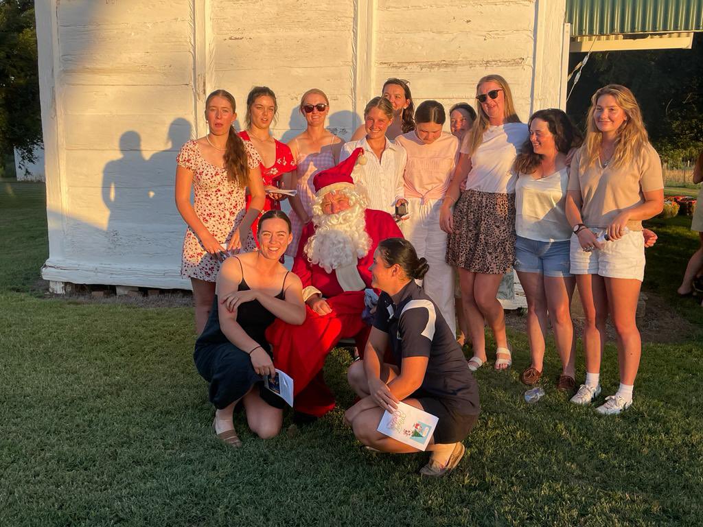 widdenstud's tweet photo. #widdenwednesday Can anyone recognise Santa? 🎅🏽 Merry Christmas and Happy New Year, keep safe and we look forward to seeing you in Queensland for Magic Millions! https://t.co/JBm75BVuwM