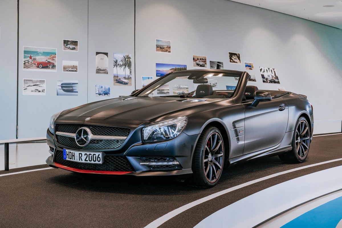MB_Museum's tweet photo. The latest model in our new special exhibition "The Fascination of the SL" is both an athlete and an aesthete. The SL series R 231 represents our first all-aluminum body produced in large-scale production. Tickets available here: https://t.co/bLm3xd8Rf3 #MBmuseum #yearoftheSL https://t.co/R5hh0Rgplt