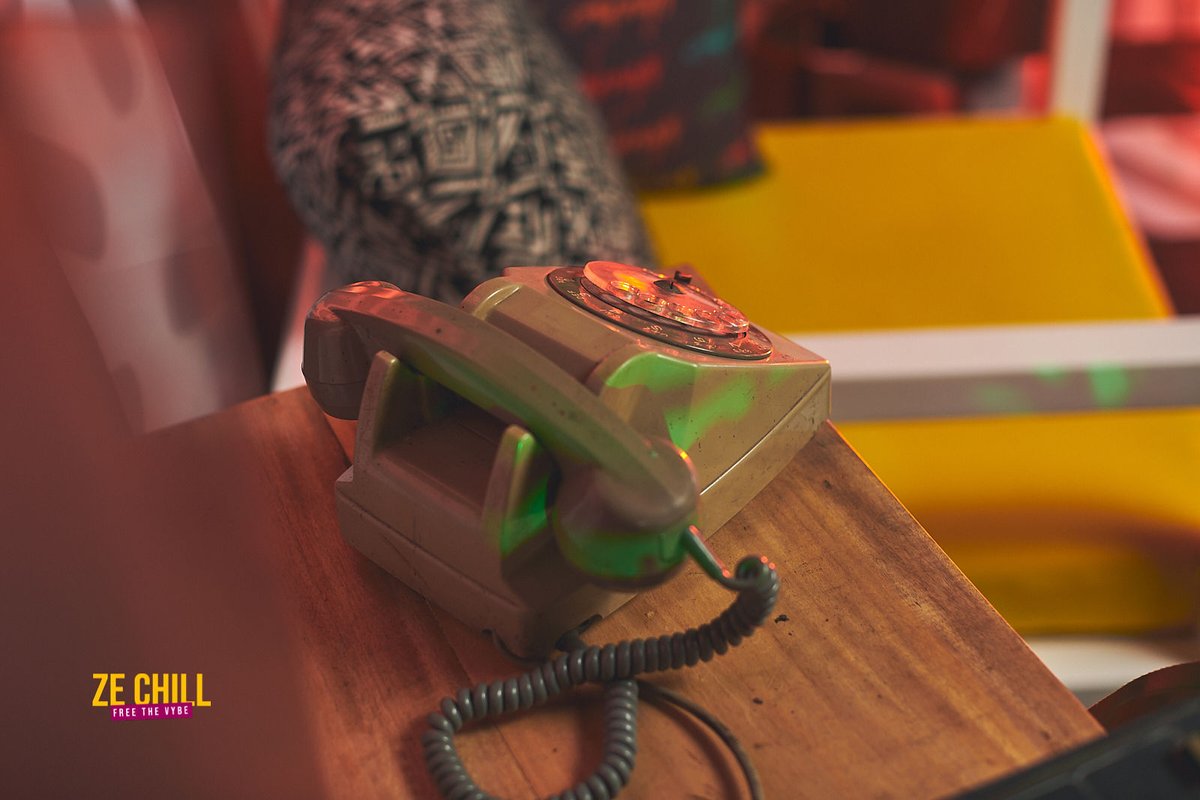 Famille #ZeChill,

Nous sommes totalement disponibles pour répondre à toutes vos préoccupations sur le nouveau concept #NightNDay by <a href="/Studiozibj/">Studio Zi</a>. 

N'hésitez pas à venir en DM ou à tweeter vos préoccupations sur le hashtag #AskStudioZi 😉