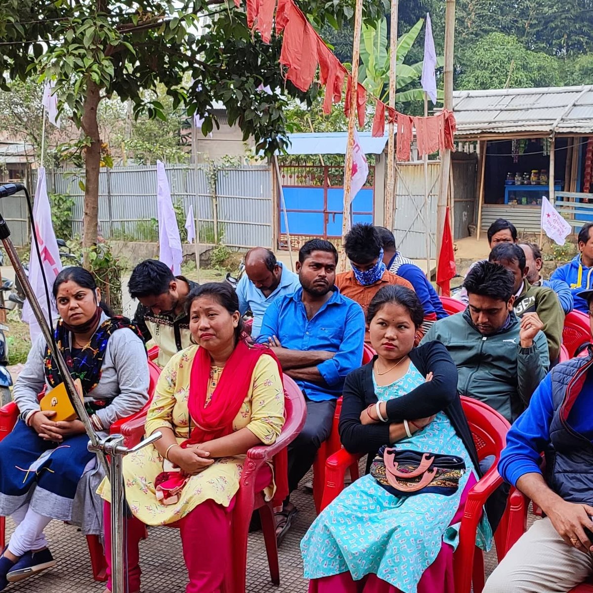 Cpimkgt's tweet photo. চারটি বামপন্থী ছাত্র যুব সংগঠনের কুমারঘাট বিভাগীয় কমিটির উদ্যোগে শিক্ষার বেসরকারীকরণের পলিসির বিরুদ্ধে ও #শিক্ষা_বাচাও_ভবিষ্যত_বাচাও এই শ্লোগানকে সামনে রেখে গন অবস্থান সফল হল ।উপস্থিত ছিলেন চারটি বামপন্থী ছাত্র যুব সংগঠনের রাজ্য ও বিভাগীয় নেতৃত্বদ্বয় ।
@TripuraCPIM https://t.co/lftYB9jfGI
