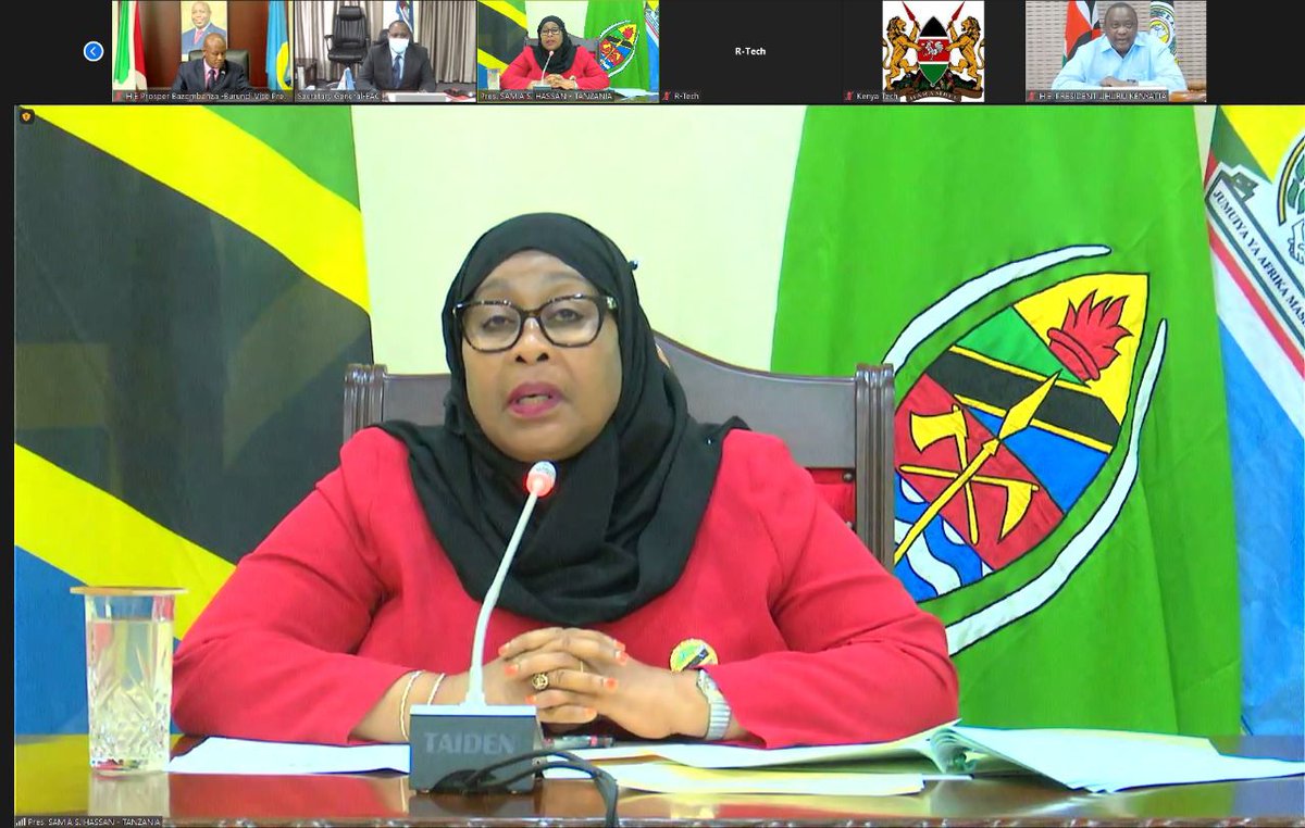 EAC Heads of State deliberate report of the Council of Ministers on the admission of the #DRC into the EAC <a href="/eacmediacentre/">EAC Media Centre</a>.