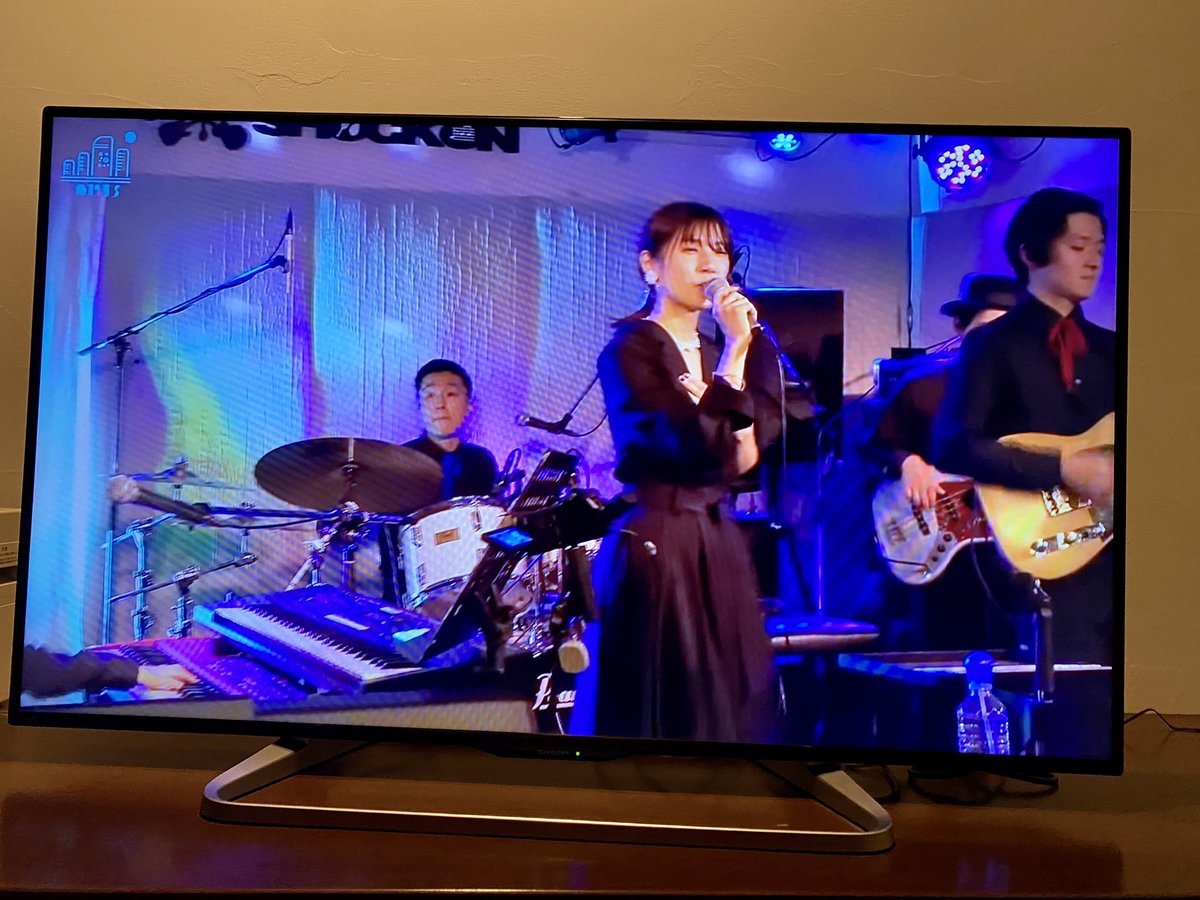 ROZZObb16's tweet photo. #OPUSlive の1stセット、頬夜からのSweetlLoveは何度観てもイントロから鳥肌立つし、泣きの😭メドレー(好き過ぎてヤバい)
#OPUS
#CityPop
#シティポップ
#頬に夜の灯
#吉田美奈子
#sweetlove
#大橋純子
https://t.co/lJ772Kwje7 https://t.co/E3Z7FfMbxl