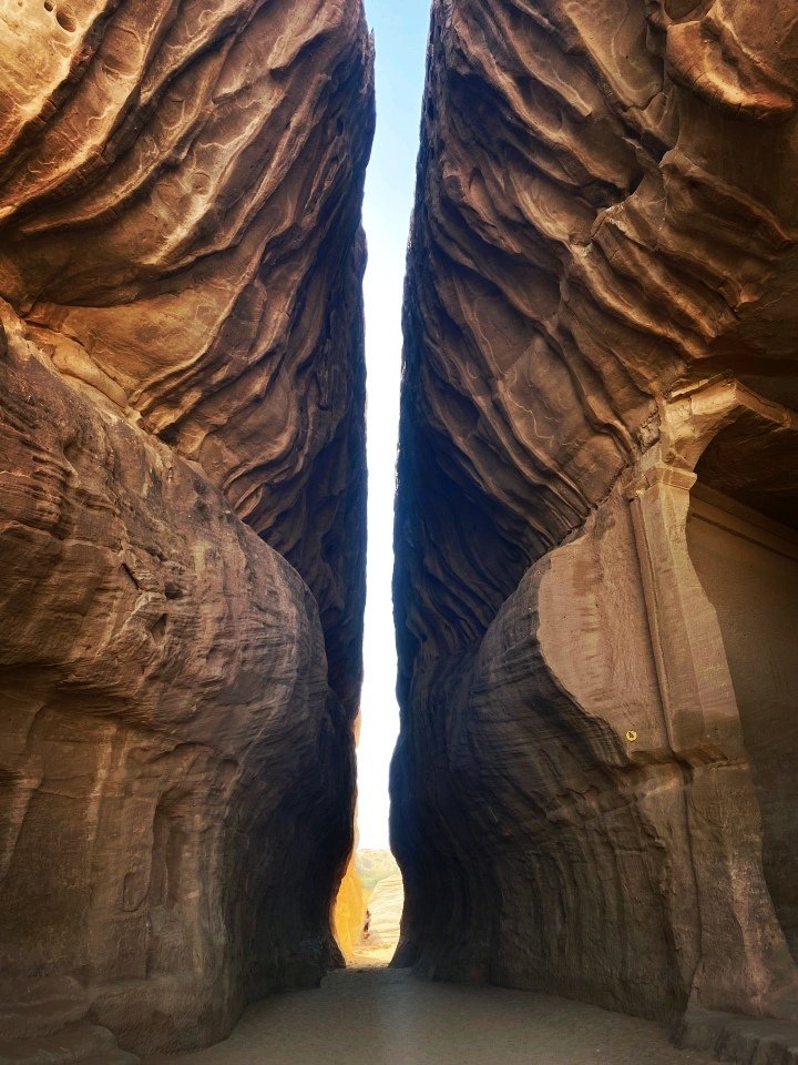 abs_cuts's tweet photo. "Of all the paths you take in life, make sure a few of them are dirt." - John Muir...
hiking and marvelling at this historical site...
#nature #NaturePhotography #canyon #rockformation #hiking #explore #adventure #beautiful #historical https://t.co/VIzNqEY39A