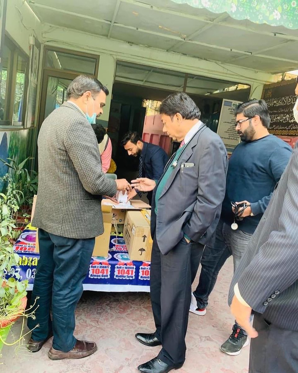 RcsOrganization's tweet photo. Doctors from different health sectors participated with great gesture of kindness, also the pharmaceutical companies donated their best products for the health of needy.
The management team along with volunteers kept the all environment disciplined and hygienic for the whole day. https://t.co/nNPjSEgfO8