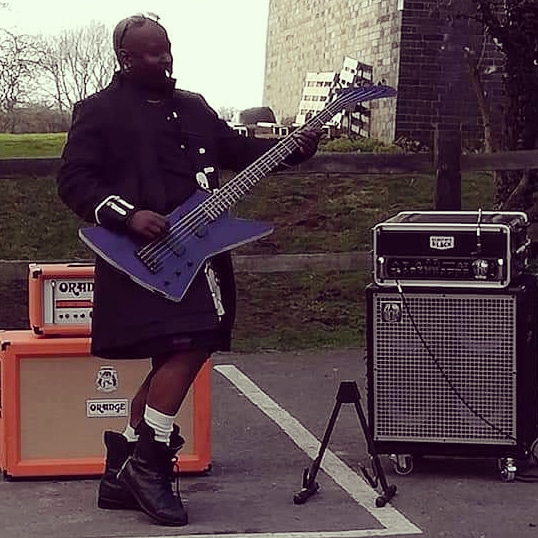 RyanTrotman6's tweet photo. #videoshoot #electricblack #kiltsoftwitter #explorerbass #swrbassamp https://t.co/SEtwKMkxB7