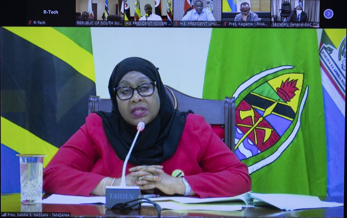 This morning, President Kagame is participating in the virtual 18th Extraordinary Summit of the East African Community Heads of State, chaired by President Uhuru Kenyatta. The @Jumuiya Summit is themed “Deepening Integration, Widening Cooperation”.