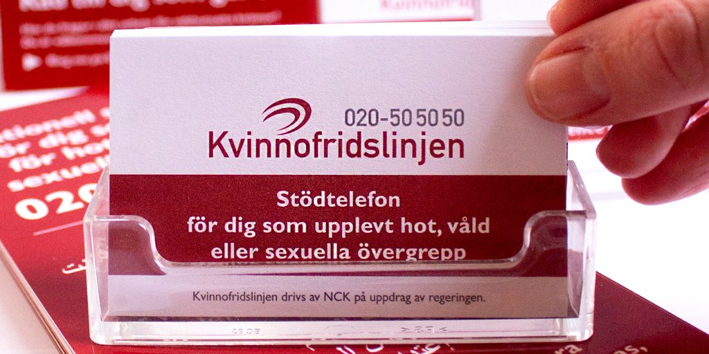 KvinnofridNCK's tweet photo. Kvinnofridslinjen 020-50 50 50 tar inte jullov. Stödtelefonen är öppen dygnet runt året runt. Hjälp oss att sprida numret. https://t.co/ISlvtyUzMO #kvinnofrid https://t.co/ol8juRYCct
