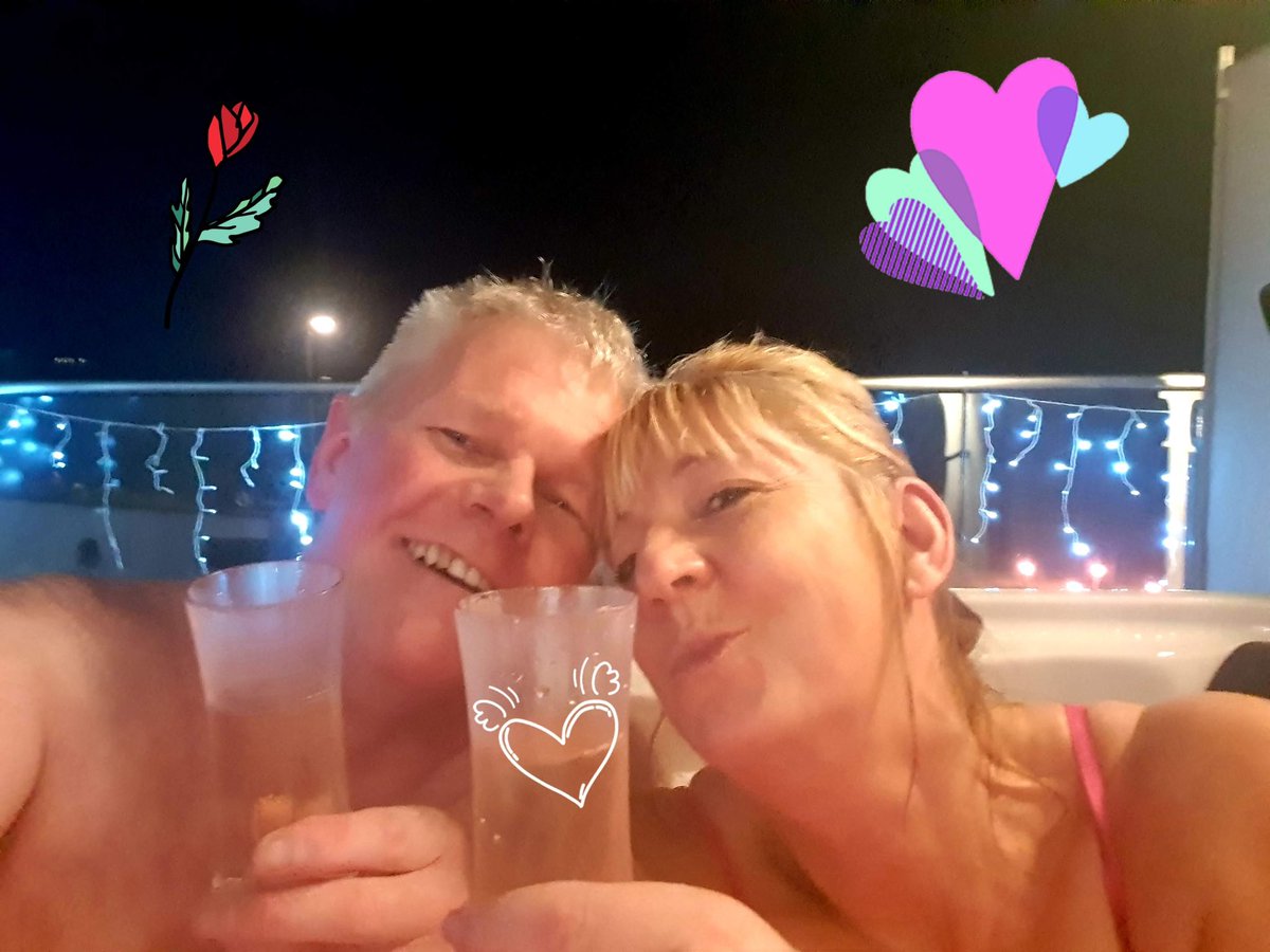 strawbs1907's tweet photo. Happy birthday to the crazy lady I call my wife @TraceysPics Thanks for being the best wife ever !!! 😍😜🇮🇲🏍📷🥂🍺🍻#birthday #wineandfun ❤️❤️❤️❤️🍾🍾🍾 xxxxxxx https://t.co/pypeCCcmT9