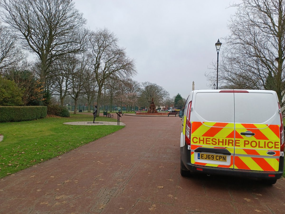 High visibility patrols of Victoria Park this afternoon and will continue this evening. #HereForCommunities