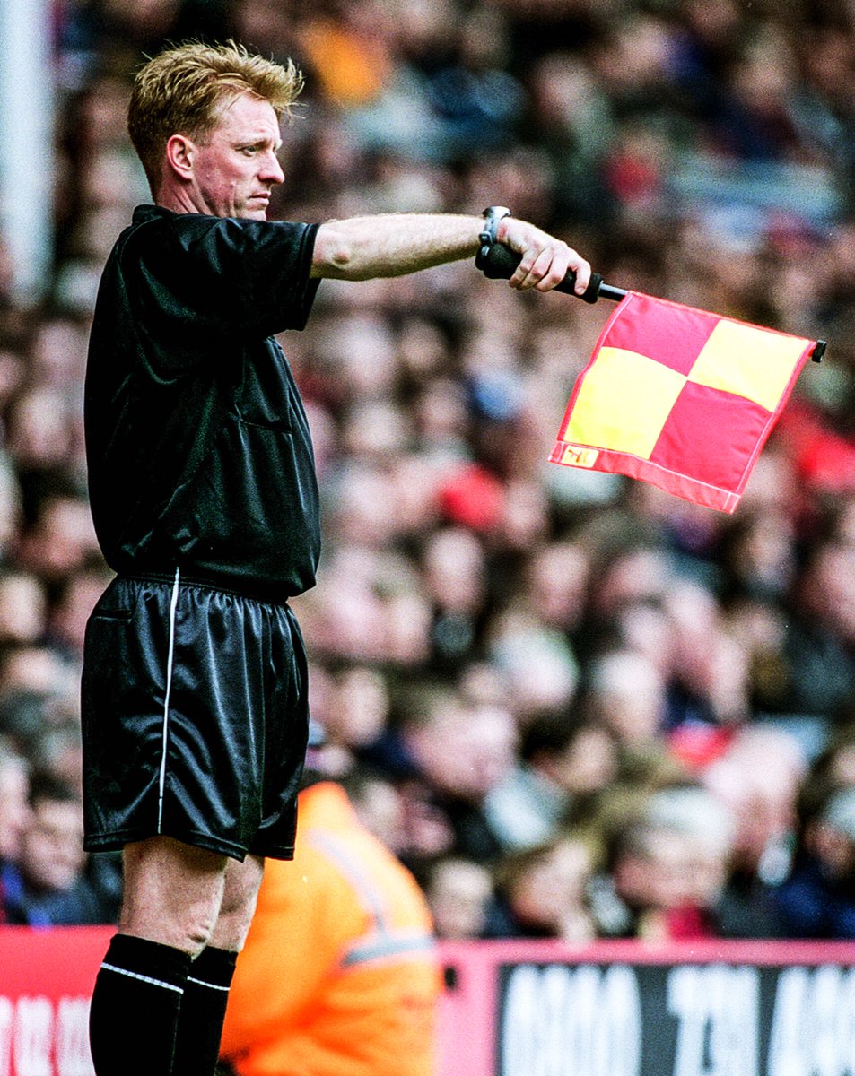 433's tweet photo. Who is the first player you think of when you see this⁉️ 🏴 https://t.co/ZI1qnykza9