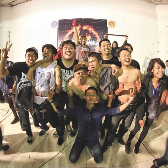 my best producing moment so far was when I produce "Tobat" for <a href="/BL_rock/">begundal lowokwaru</a> back in 2014. 📸 by <a href="/hendisgorge/">Hendisgørge¹³</a>