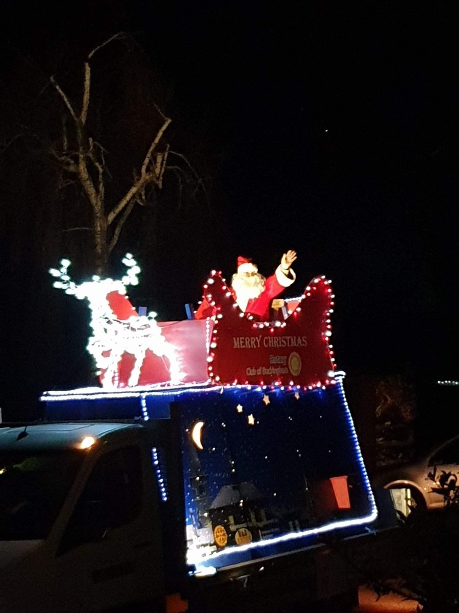caroleccf's tweet photo. Capital Corporate Finance is once again proud to be supporting the Buckingham Rotary Club Christmas float, bringing some festive cheer to the town! 

@rotaryclub #buckinghamrotaryclub #charity #dogood #womeninbusiness #broker #SMEowners #businessowners #festivecheer #santa https://t.co/0eV57hV40j