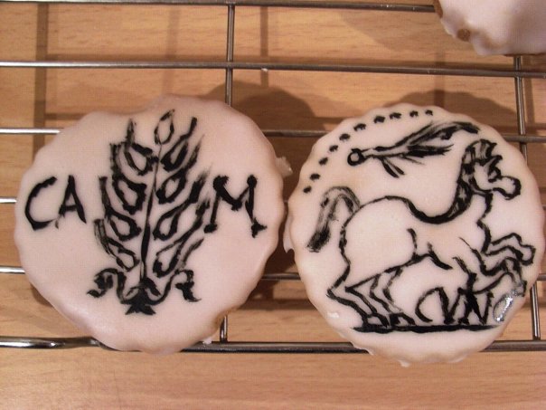 Remembering that time back in 2007 that I carefully re-created Iron Age coins of the Iceni and Trinovantes as Christmas biscuits 🍪