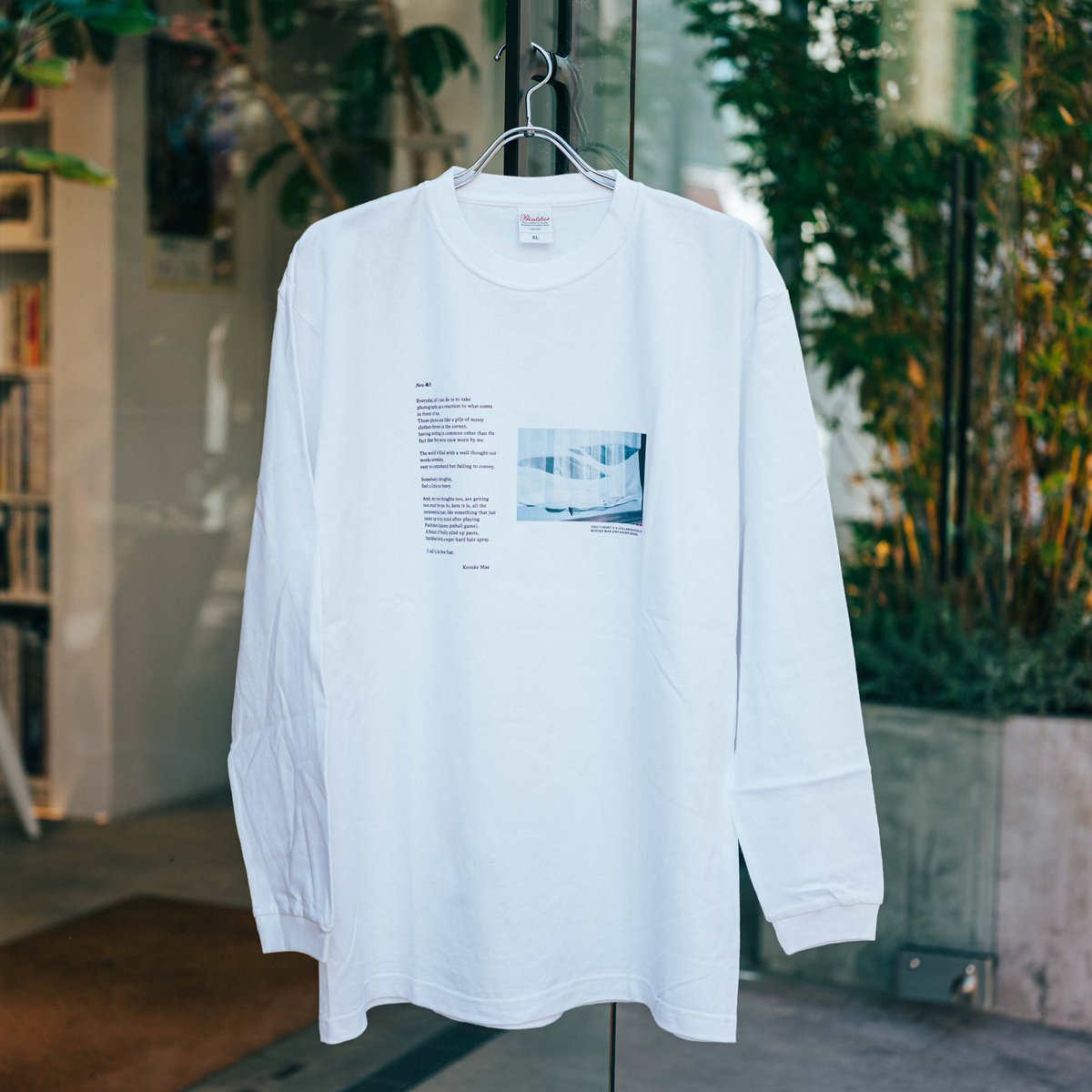 KosukeMae's tweet photo. おかげさまで完売していた、前康輔『New過去』とHADEN BOOKS:のコラボロングTシャツ、通称MaeTeeの新作3種類出ました。今回はネット販売します！！ステッカー付きです。
ステッカーのみの販売もあり。
数に限りがありますので、買いそびれた方はこの機会に是非！！
https://t.co/PEgIRnx7Ql https://t.co/dRCnREyOZ7