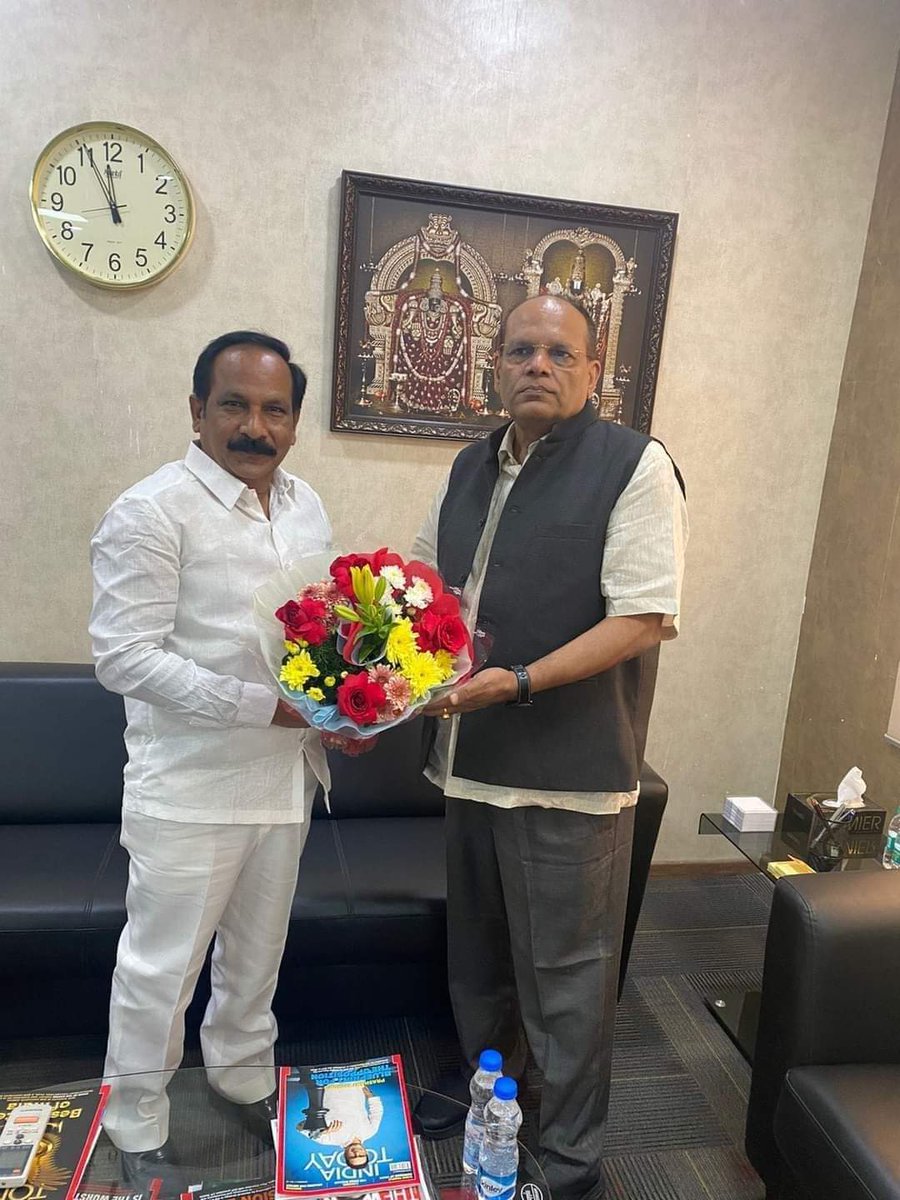 TRRTRS's tweet photo. ప్రభుత్వ ప్రధాన కార్యదర్శి శ్రీ సోమేశ్ కుమార్ గారికి జన్మదిన శుభాకాంక్షలు @TelanganaCMO https://t.co/5yXM0VJgNw