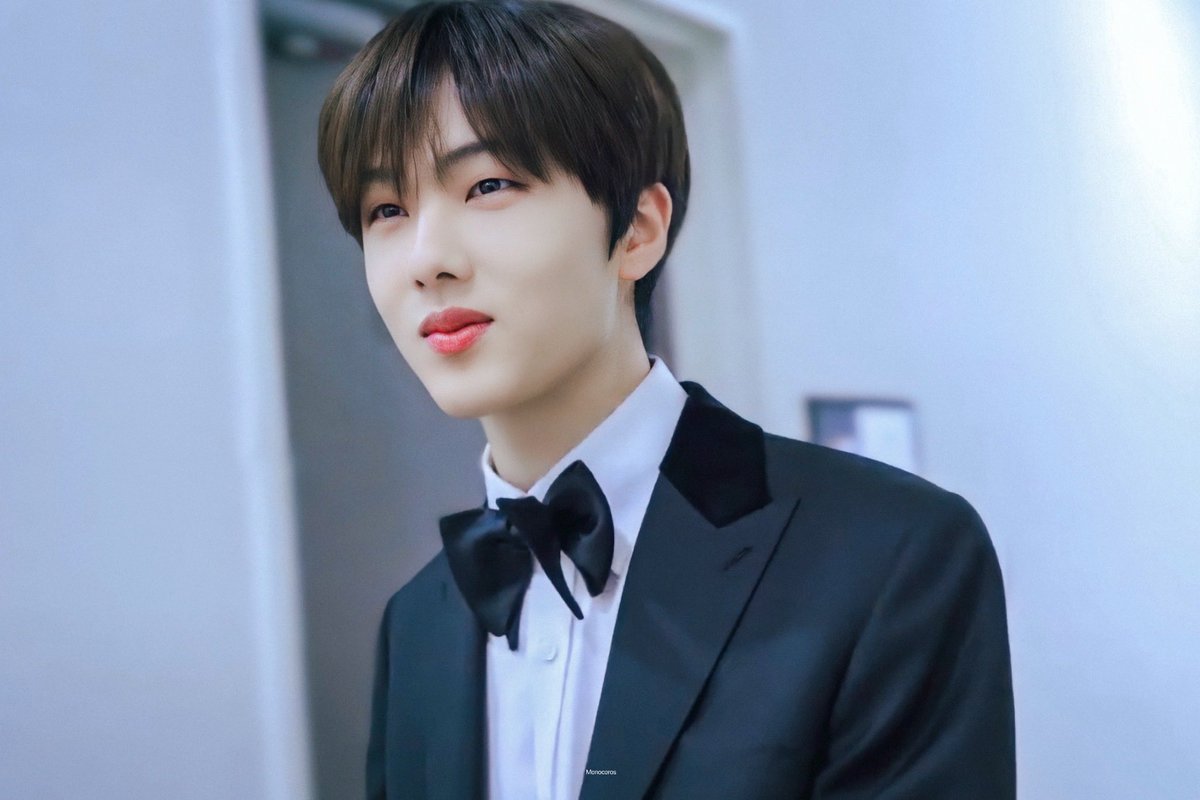 __monoceros's tweet photo. 🖤 https://t.co/8oGMAph1I7