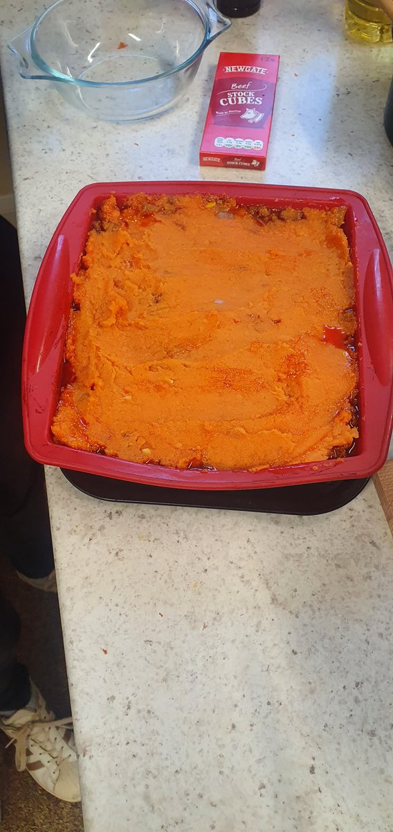 FoundationRich1's tweet photo. How is started VS. How it ended...

Sweet potato Cottage Pie..
A Client has said they were so keen to try but didn't know where to start, so we got done to it..

Recipe Found✅
Shopping List✅
Visit @LidlGB ✅
Follow Recipe✅
Pie Complete ✅

#lifeskills #cookingathome https://t.co/Ta847sujb4
