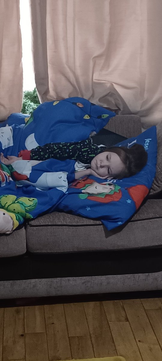 JourneyStoma's tweet photo. 3 days before Christmas and our little lady has a flare up with rectal pain and her stoma not having output since yday 😔 it hurts her to sit and to walk 💔  and she's so run down #chroniccondition #bravelittlelady https://t.co/4JXg4cHozL