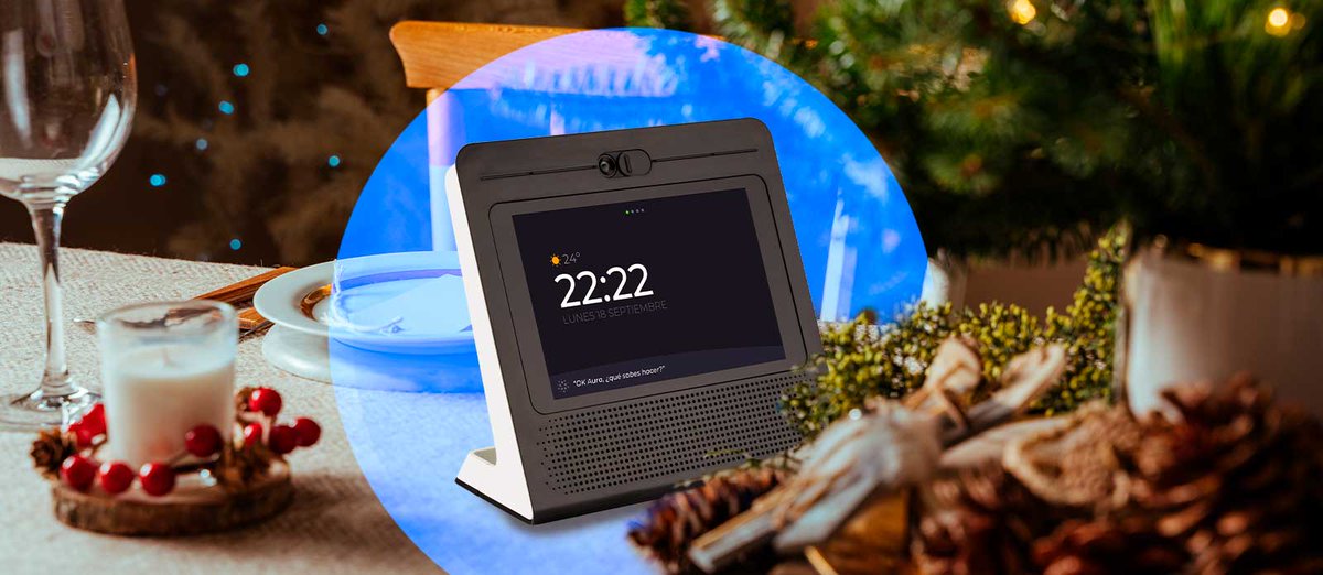 arsepg's tweet photo. Llega la Navidad a Movistar Home con nuevos comandos https://t.co/GnPWHny5GJ https://t.co/RKYgo7rD4P