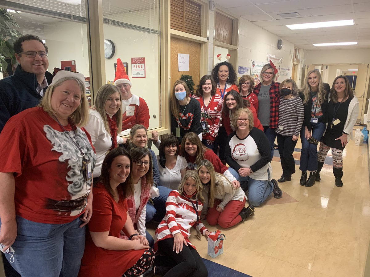 It’s a Christmas miracle!  Our school elf, Jingle, grew so big overnight! Amazing! 🎄🎅🏼 <a href="/JoeWalkerES/">Joe Walker ES</a> #lovejw #christmasmagic