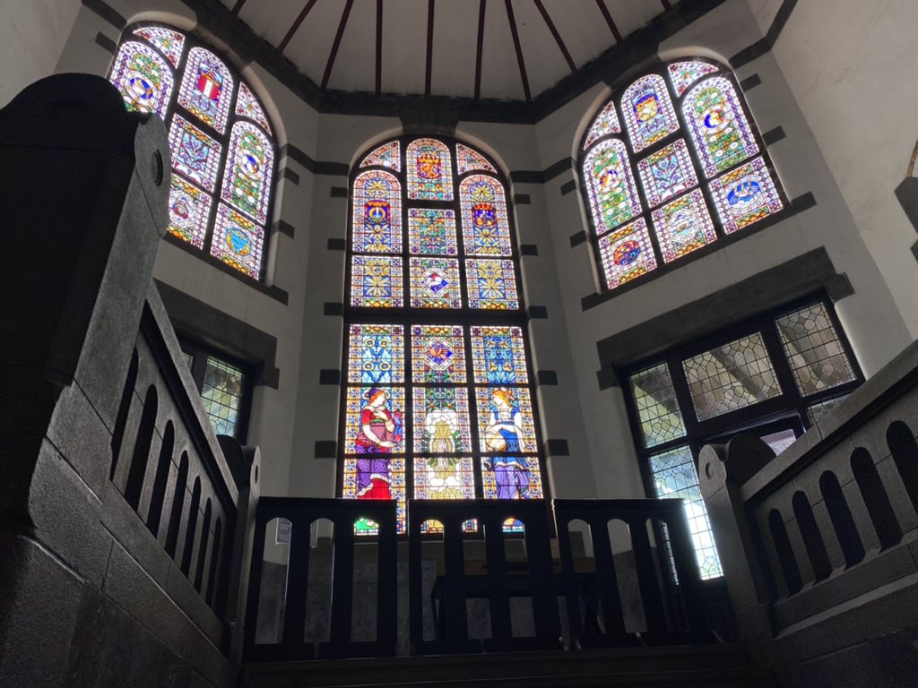 buzzlightgyu's tweet photo. went to lawang sewu for the first time yesterday! it was exhausting (sups big place) and hot https://t.co/suKKFJasJL