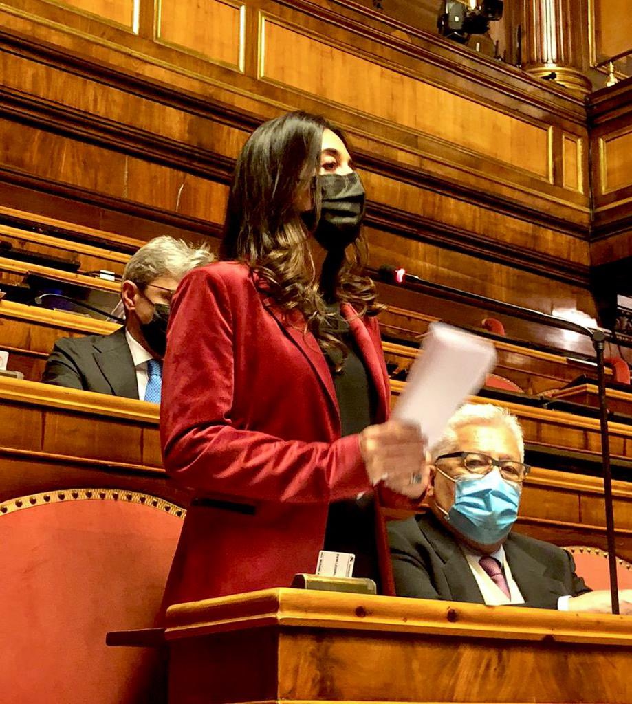 Poco fa in aula per la discussione generale sulla #leggedibilancio: porteremo a casa misure che abbassano la pressione fiscale e tutelano #famiglie e #imprese 💪🏻