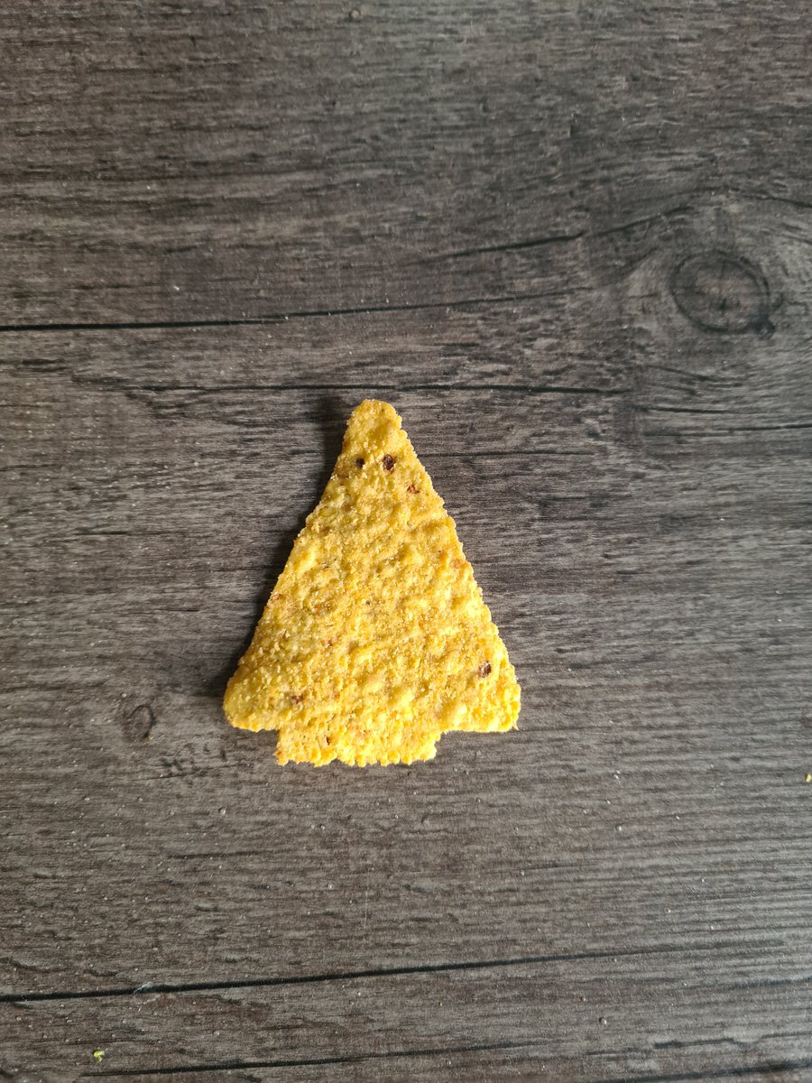 RossArcher86's tweet photo. @DoritosUK 
@BritishRedCross 

Found this Gem. 75% of sale will go to BRC. #Christmas #Charity 

https://t.co/2X347wlU4U https://t.co/cv0JYjSkMM