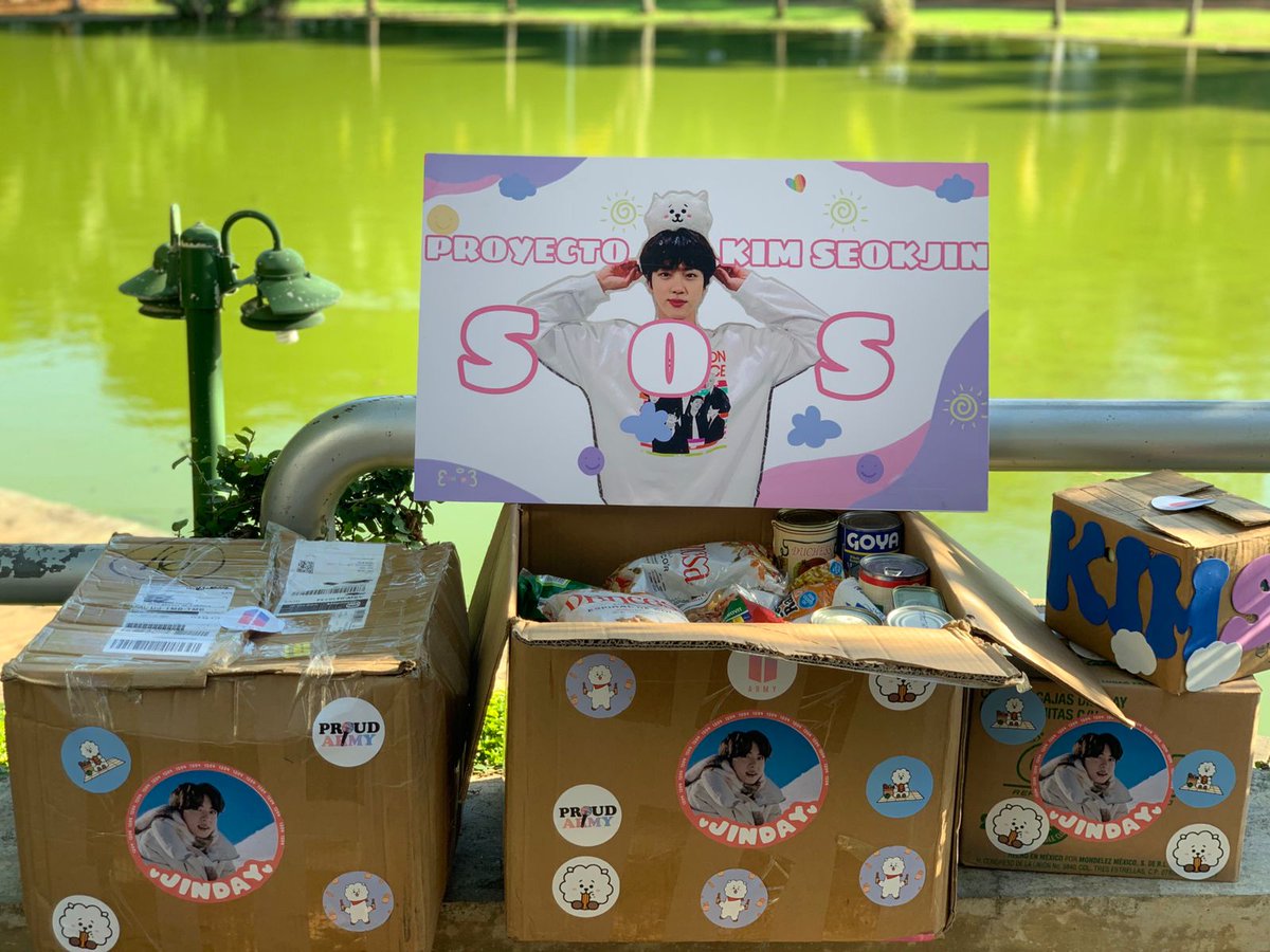 kimseokjinRD's tweet photo. Gracias a cada uno de ustedes, la Fanbase Oficial de Jin en Rep. Dom. (@Jinfanbaserdoficial) tuvo el honor de unirse al Banco de Alimentos RD (@BancoAlimentoRD) donando cajas de alimentos enlatados y empaquetados para conmemorar el cumpleaños de nuestra amada lunita Kim Seokjin. https://t.co/W45lK8Ro5J