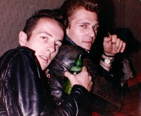 PunKandStuff's tweet photo. “I sadly miss my older brother, my big brother, Joe, with whom I shared my most life-changing experiences” - Paul Simonon

Remembering the Legend Joe Strummer who died on this day in 2002 https://t.co/QyXilod63i