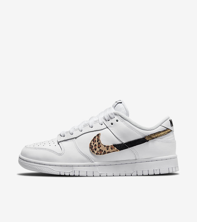 SOLELINKS's tweet photo. Ad: SNKRS RELEASES in 35mins
=> https://t.co/ywTVet14oR https://t.co/7ILXuP82AQ