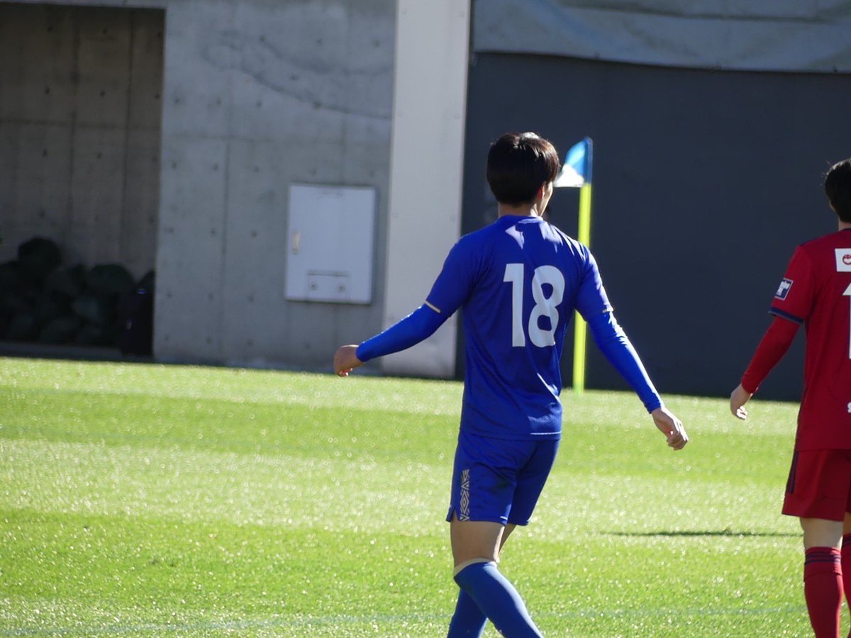 ryo__ozaki10's tweet photo. 阪南大学　尾崎僚のプレー動画です⚽️
最後の蹴活中で多くの人に見てもらいたいので視聴、拡散よろしくお願いします🙇🏻‍♂️

https://t.co/Uicq9GYn05 https://t.co/80PYBSC634