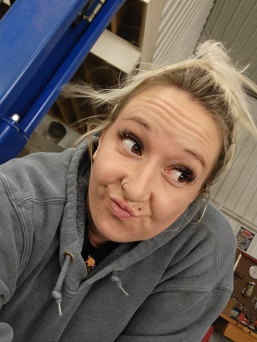 #garage #happy https://t.co/FCfuJrOhtJ<a href="/tag/garage"class="tags">#garage</a><a href="/tag/happy"class="tags">#happy</a>